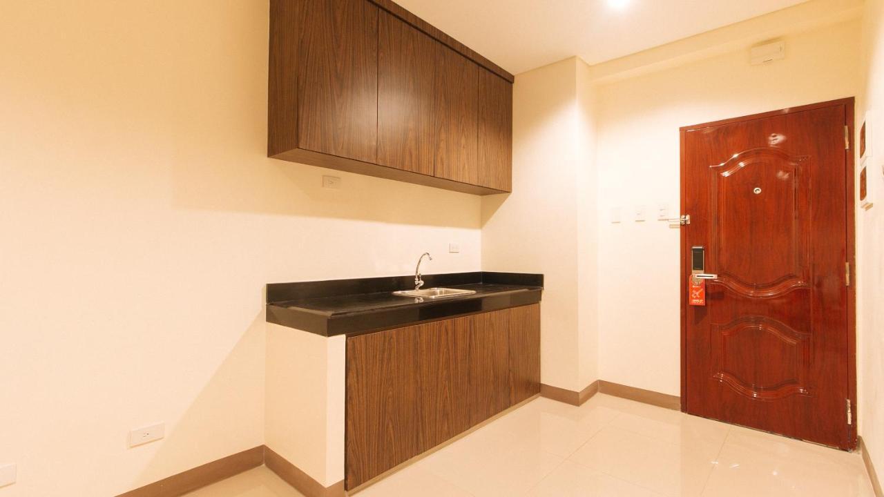Reddoorz Plus @ Kaizen Suites Taft Avenue 马尼拉 外观 照片