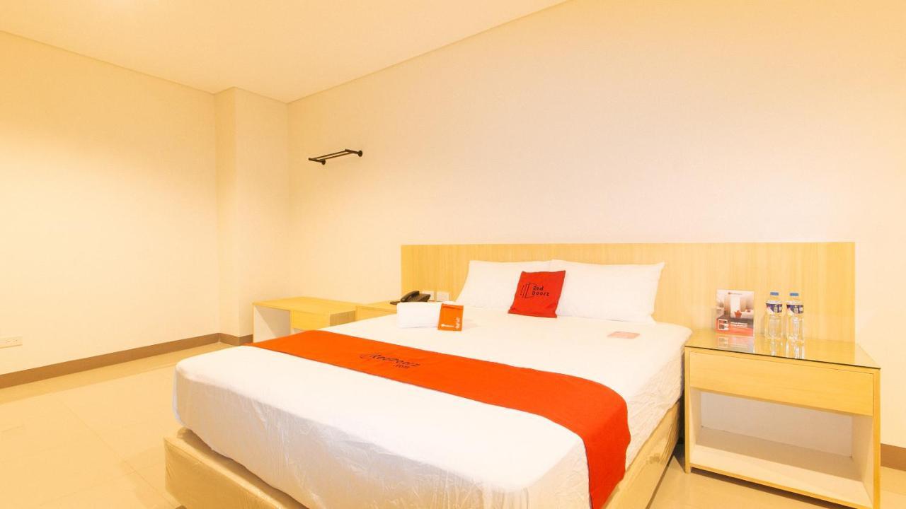 Reddoorz Plus @ Kaizen Suites Taft Avenue 马尼拉 外观 照片
